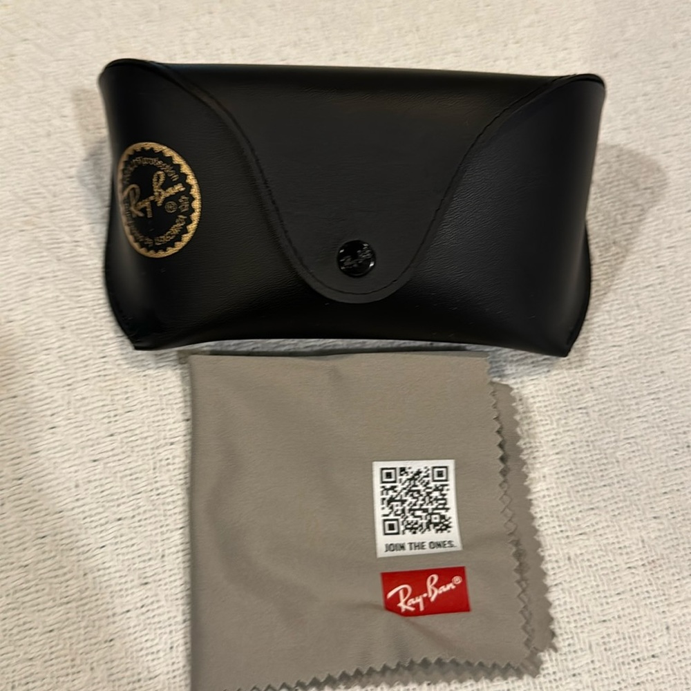Ray-Ban glasses case with lens wipe